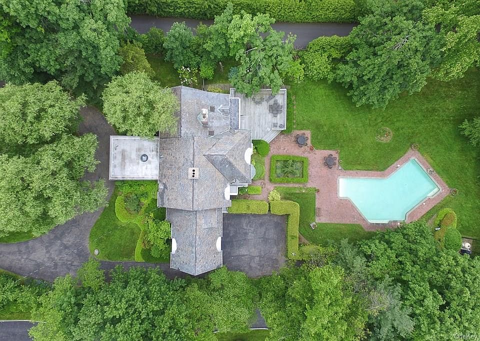 1st image of 25 Morris Ln