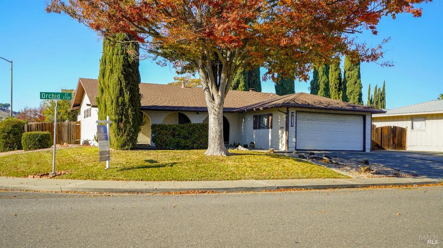 2725 Orchid Street photo 1