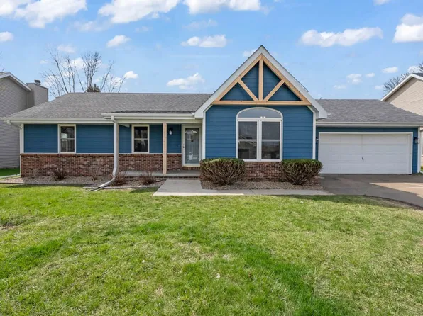 2313 N 7th Ave E, Newton, IA 50208