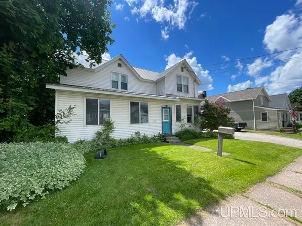 323 E Broad St, Lanse, MI 49946