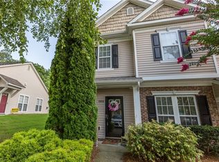 5958 Fox Ridge Ln, Winston Salem, NC 27104