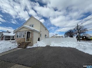 41 15th Ave, Elmwood Park, NJ 07407