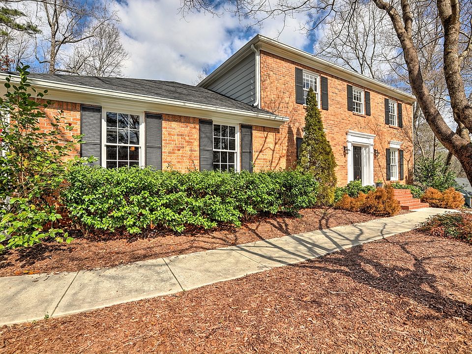 Warm, Inviting entry way