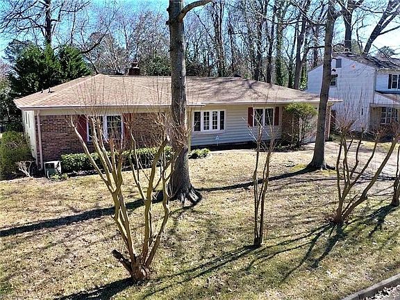 Located in the Windsor Oaks neighborhood in Virginia Beach and convenient to interstate access, shopping, and dining.