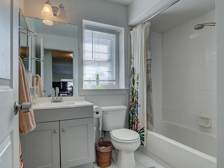 187 Kentucky Way — Photo 16
