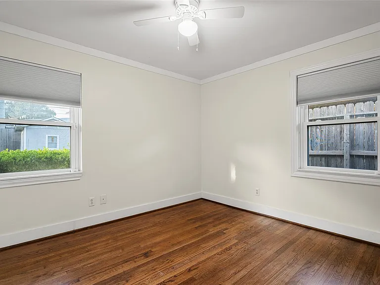 2210 Nina Lee Ln — Photo 12