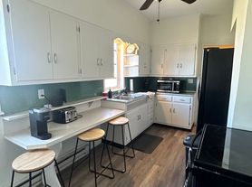 312 S Broad St, Nazareth, PA