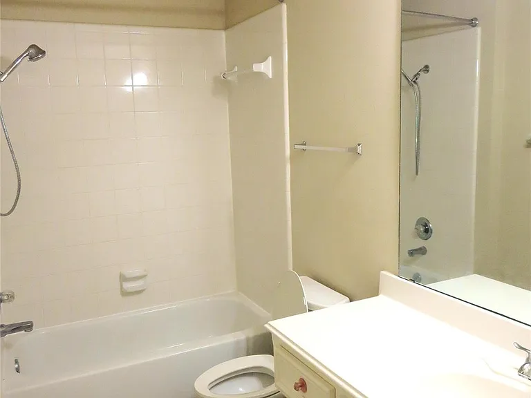 21710 Grand Hollow Ln — Photo 21