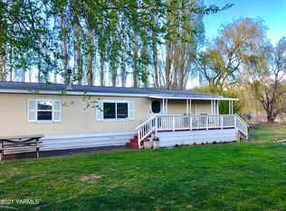13807 Knox Rd, Yakima, WA 98908