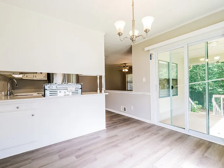 5503 Springwood Ln — Photo 6