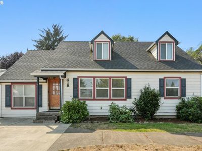 418 E Harrison St, Carlton, OR, 97111