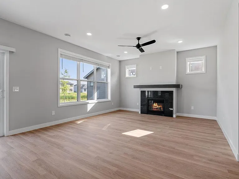 10410 Robinwood Rd — Photo 6