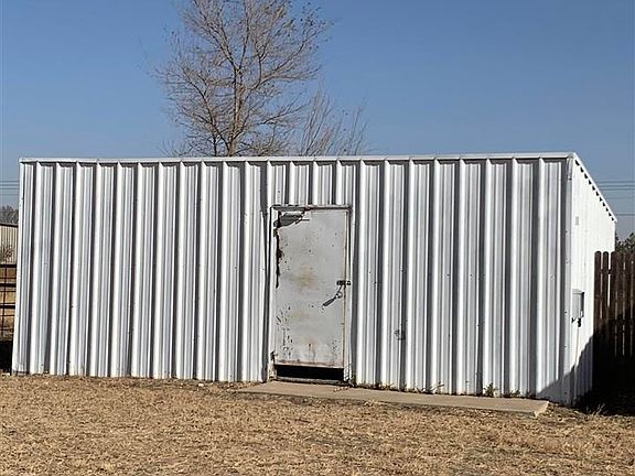 3rd image of 624 S Roosevelt Rd S #P