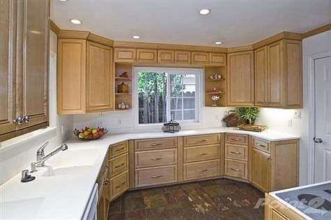 9_garden_st_MLS_HID573702_ROOMkitchen