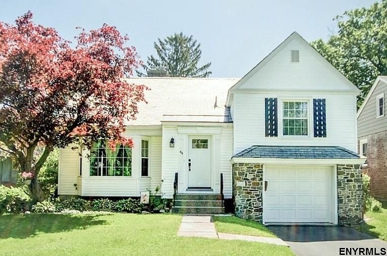 1st image of 44 Buckingham Dr
