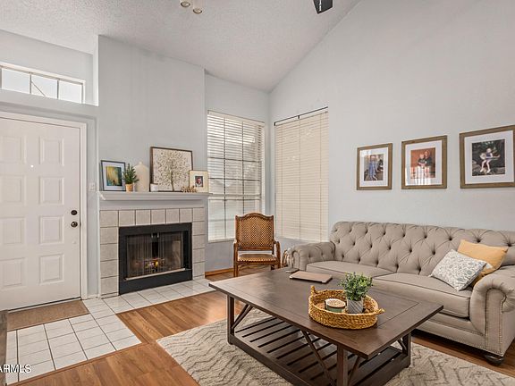 3rd image of 1717 E UNION HILLS Drive #1094