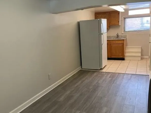 2305 Taylorsville Rd, Louisville, KY