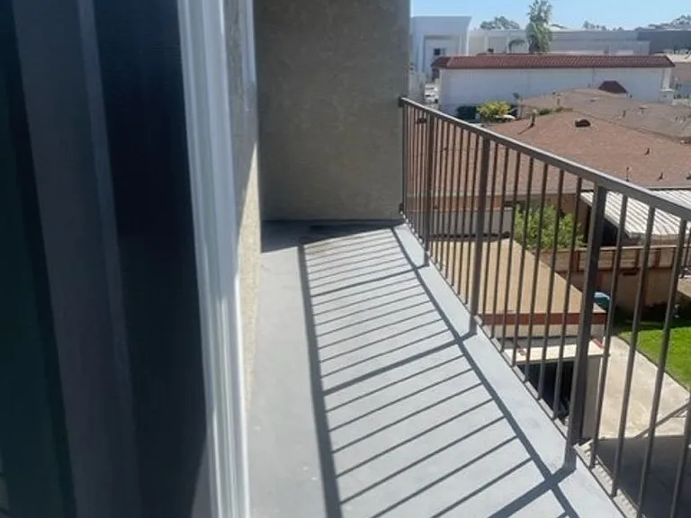 12020 Grevillea Ave — Photo 40