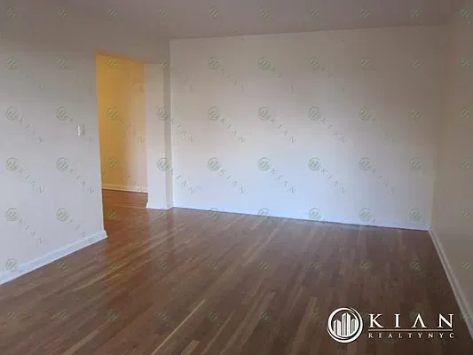 Rented by Kian Realty | media 27