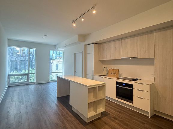 2nd image of 89 Church St #503