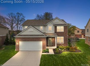 20251 Bonica Dr, Clinton Township, MI 48038