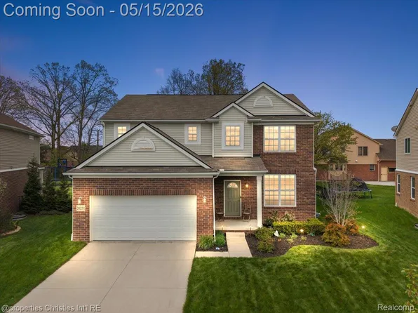20251 Bonica Dr, Clinton Township, MI 48038