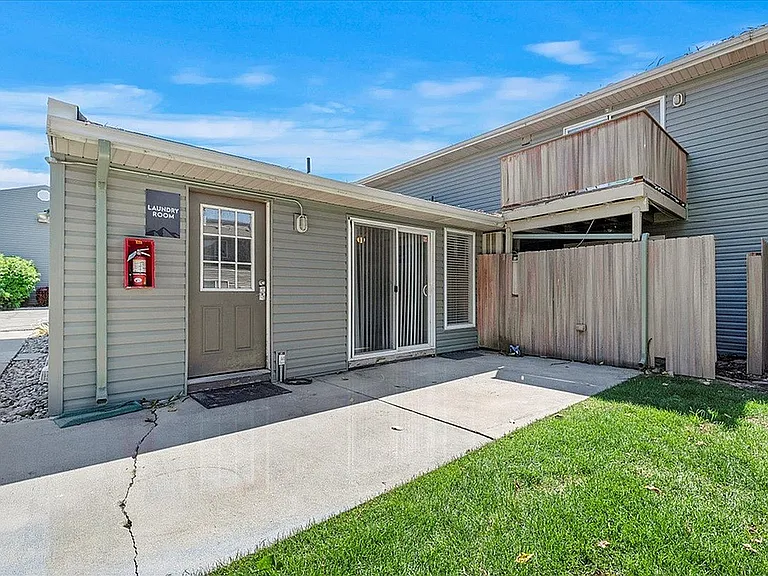 Rear Patio - Laundry Room