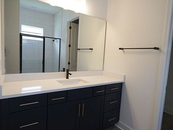 ReveriePalmCoast8SilverGlen-ownersbath