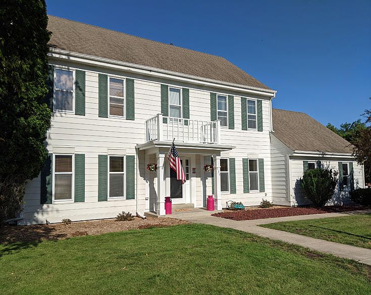1st image of 934 Bartlett Dr