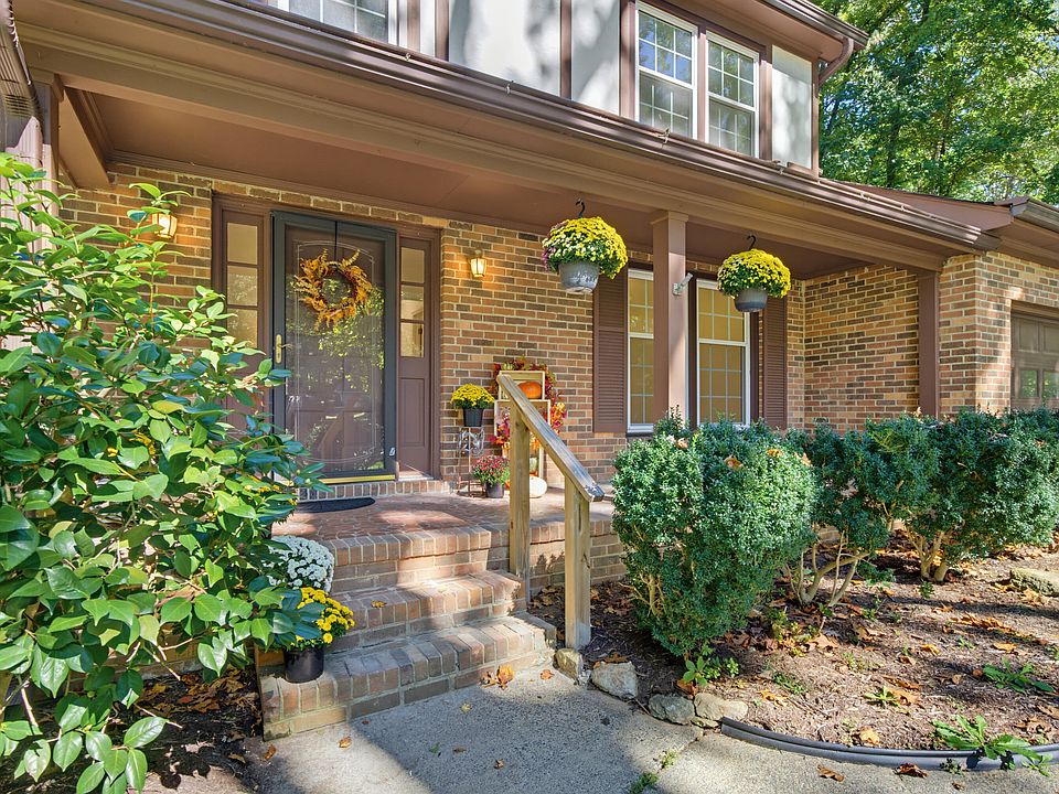 1st image of 111 Perth Pl