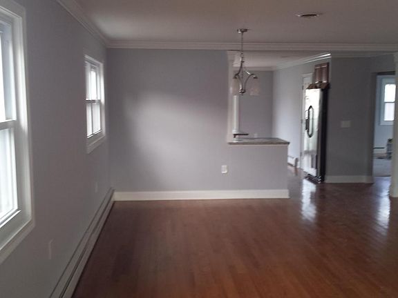 3rd image of 143 Torrey Pines Dr