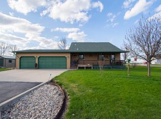 495 3rd Ave, Davenport, ND 58021