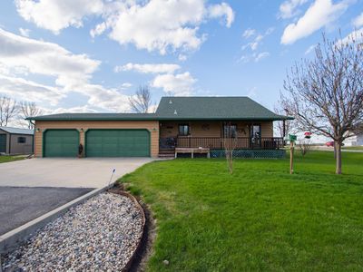 495 3rd Ave, Davenport, ND, 58021