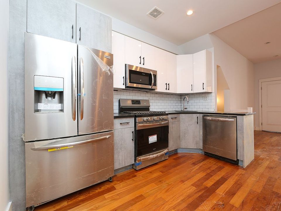 1st image of 359 E 32nd St