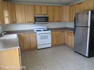 6252 Smoke Tree, Twentynine Palms, CA 92277