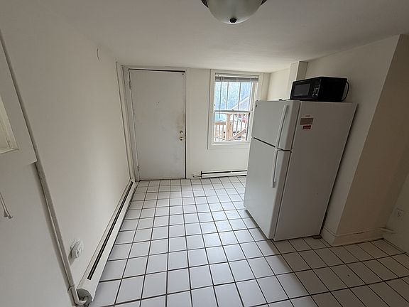 4th image of 125 E Gorham St #1