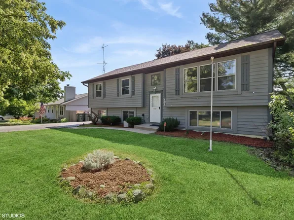 264 Maplewood Dr, Antioch, IL 60002