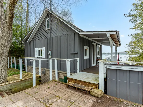 24 Islandview Dr, South Bruce Peninsula, ON N0H 1A0