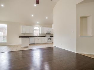 10840 Irish Glen Trl, Haslet, TX 76052