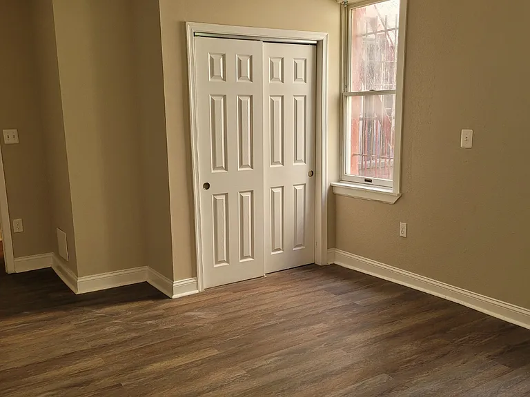 1005 Edmondson Ave — Photo 12
