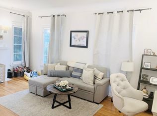 237 S Elm Dr APT 4, Beverly Hills, CA 90212
