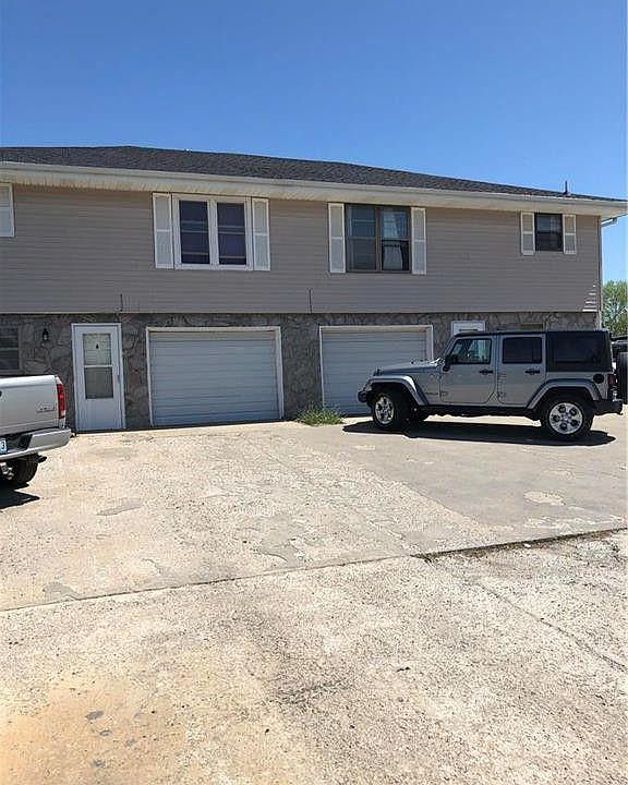 1st image of 3905 Bucher Dr #B