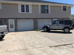 3905 Bucher Dr #B, Saint Joseph, MO 64503