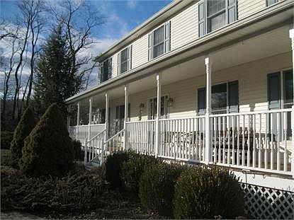 4th image of 14 Grandview Dr
