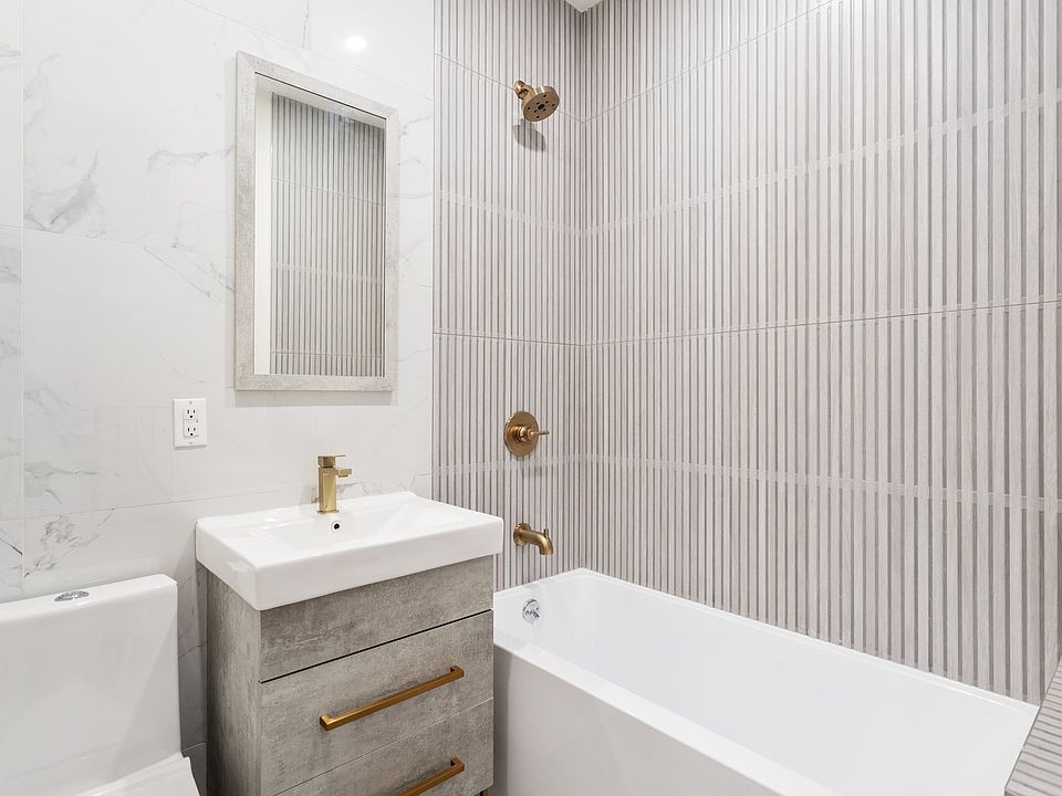 2nd image of 319 Eldert St APT 1F