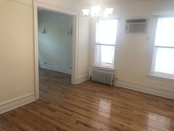 3rd image of 3510 21st Ave