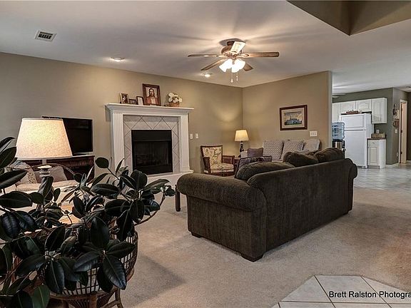 4th image of 3602 N Tower Cir