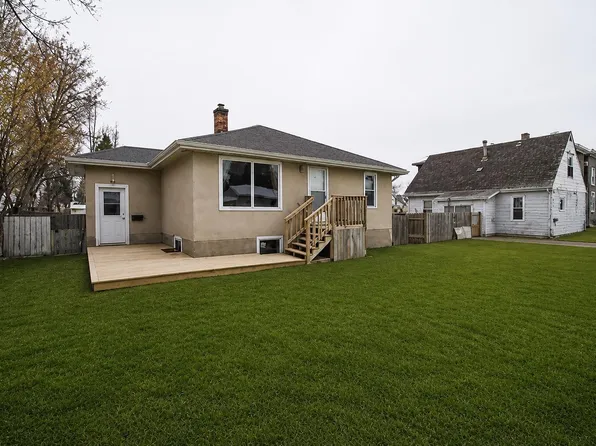 3725 45th St, Red Deer, AB T4N 1J3