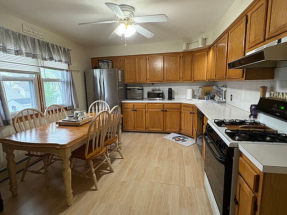 Eat In Kitchen