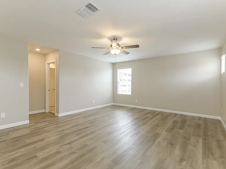 2938 Saltillo Ln — Photo 8